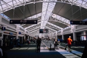 US Orders Diplomats Out of Saudi Arabia as Houthi Strikes Hit Airports and Oil Field