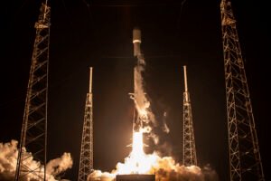 SpaceX’s Spectrum Deal Wiped Billions Off AT&T, Verizon and T-Mobile in a Day
